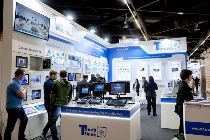 觸想展臺(tái)客戶接待現(xiàn)場(chǎng)