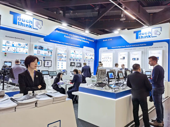 觸想展臺(tái)客戶接待現(xiàn)場(chǎng)