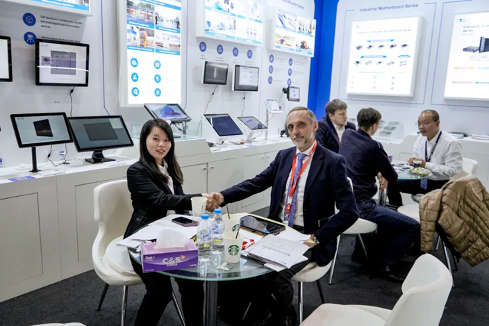 觸想與眾多潛在客戶達(dá)成初步合作意向